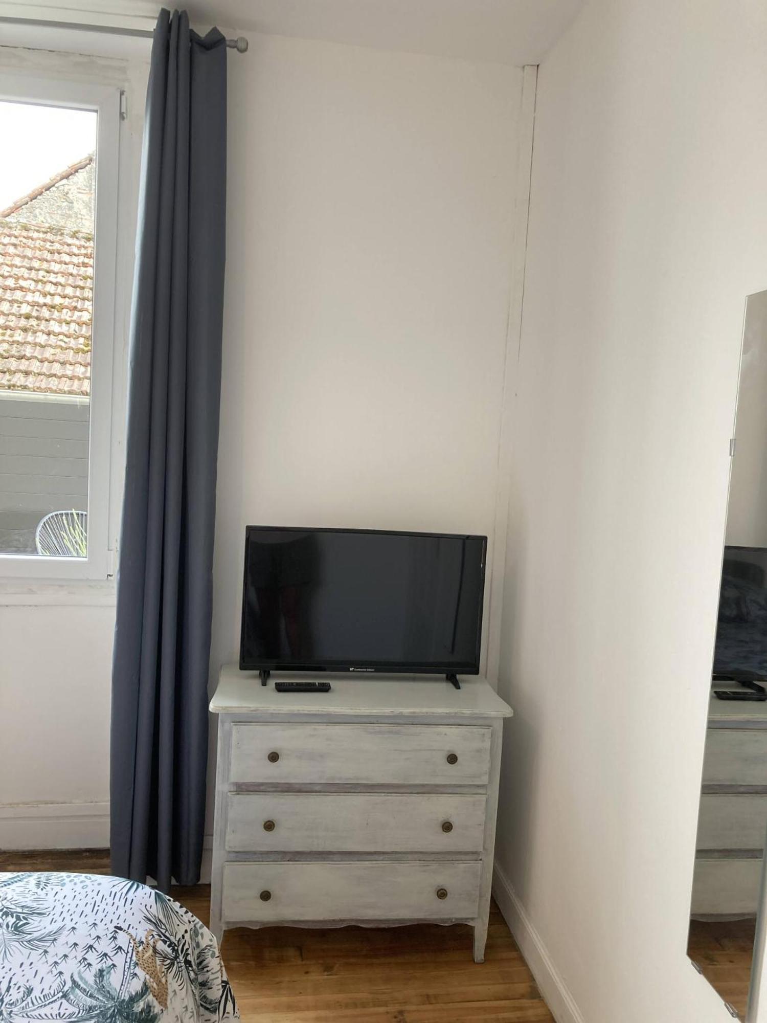 Location Appartement Des Pyrenees Borderes-sur-l'Echez Cameră foto